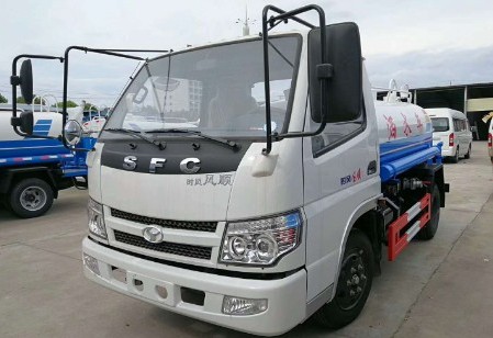 3噸灑水車廠家價格_3噸時風風順藍牌綠化灑水車