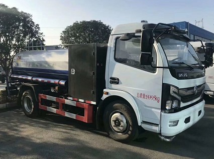 新能源小型灑水車_東風(fēng)凱普特5方純電動(dòng)小型灑水車