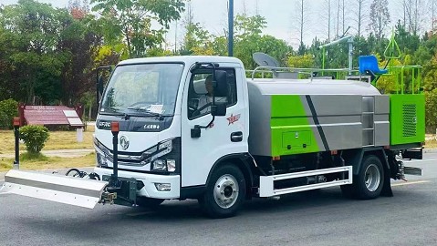 國(guó)六東風(fēng)多利卡路面清洗車(chē) 國(guó)六東風(fēng)多利卡路面清洗車(chē)